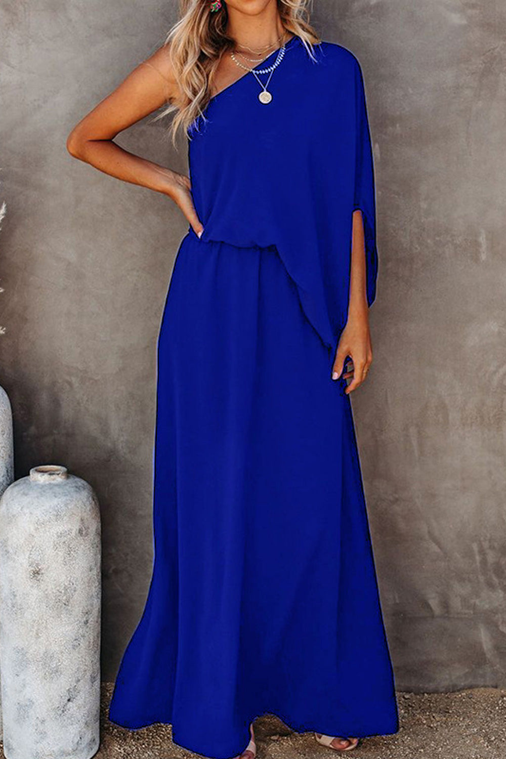 Women Fashionable Solid Color One Shoulder Long Length Casual Dress