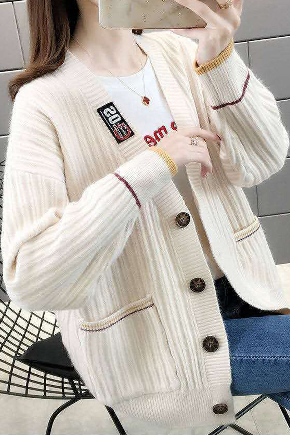 Women Knitted Ribbed Cuff V-Neck Button Closure Solid Pattern Weekend Cardigan