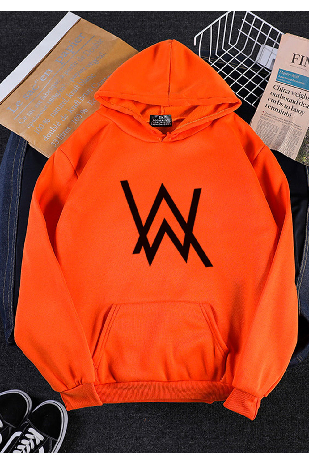 Women Fashionable Thick & Warm Long Sleeve Hooded Neck Printed Pattern Pocket Styled Hoodie
