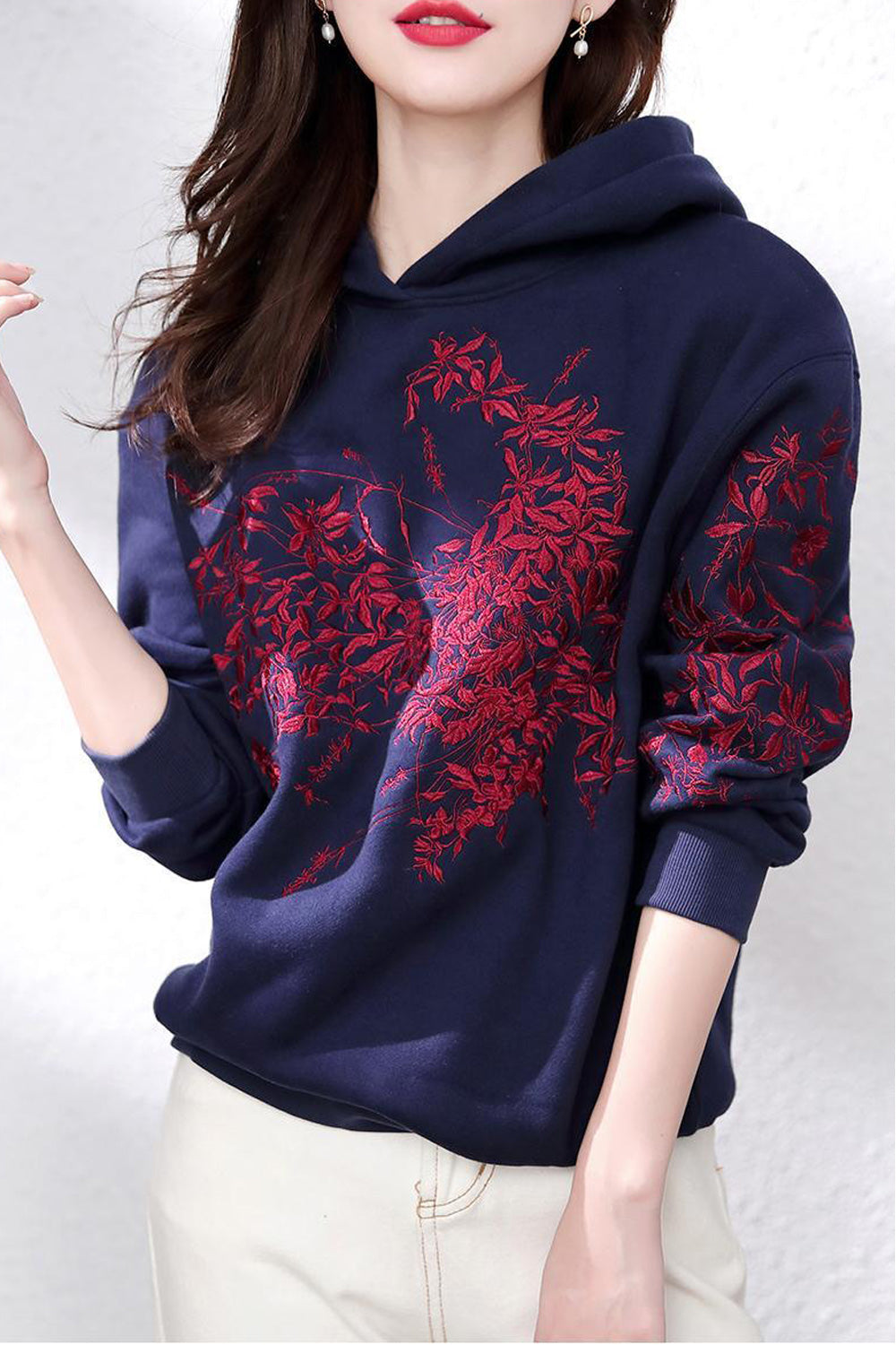 Women Winter Pullover Long Sleeve Amazing Leaf Embroidery Fashionable Hoodie