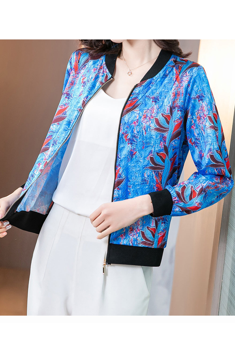 Women Amazing Stand Up Collar Printed Pattern Zipper Closure Comfortable Long Sleeve Casual Jacket