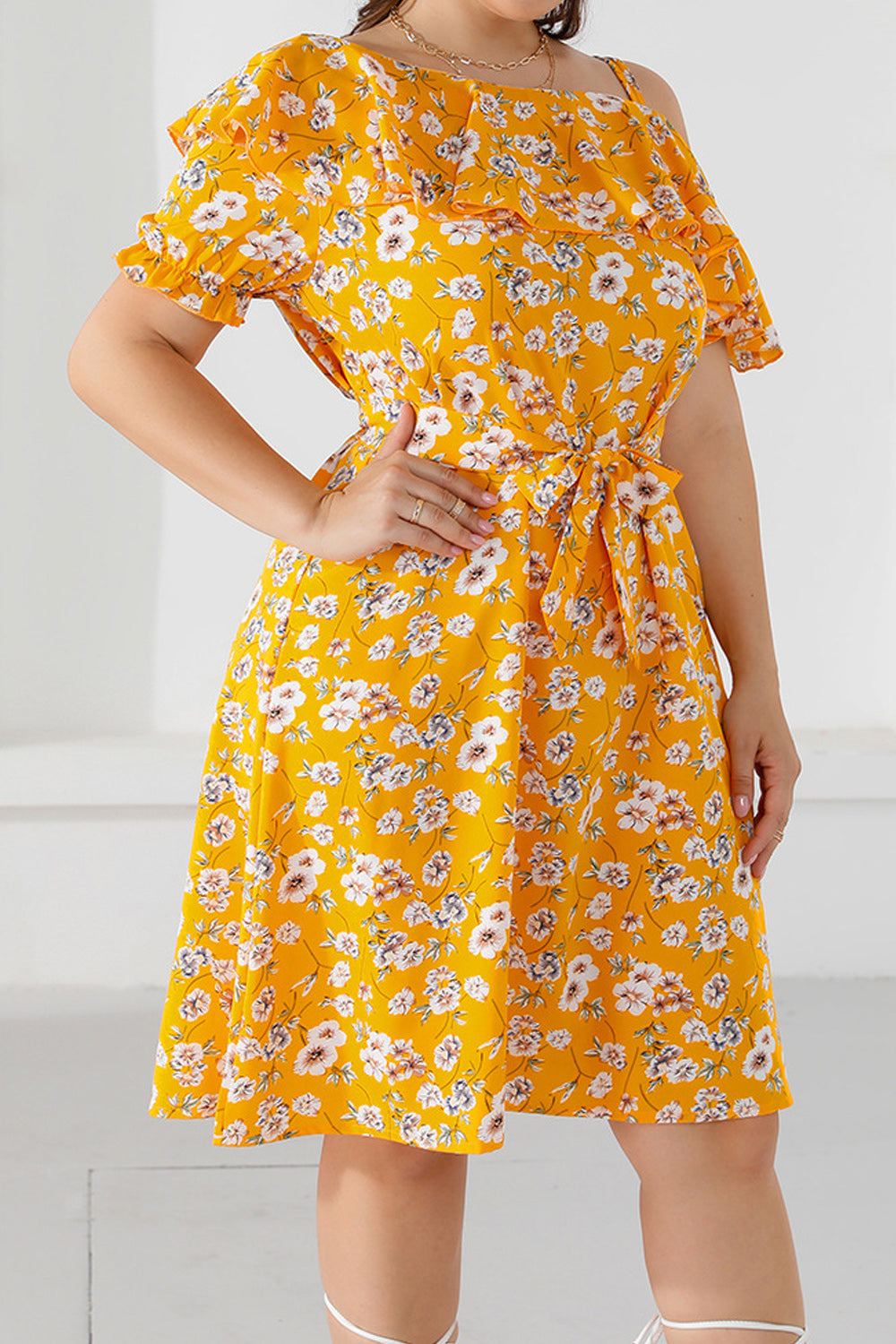 Women Plus Restful One Shoulder Straped Neck Short Sleeve Knee Length Pretty Floral Pattern Summer Dress
