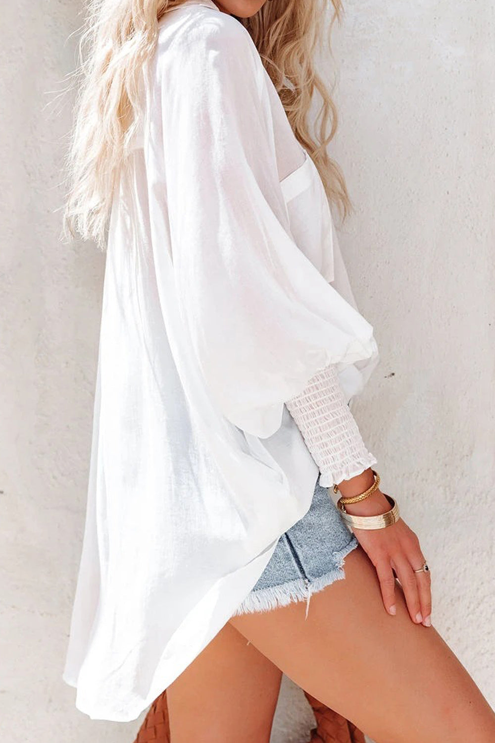 Women Fabulous Striped Pattern Lantern Sleeve V-Neck Pocket Styled Button Closure Winter Casual Shirt