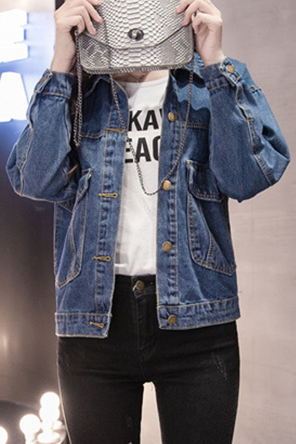 Women Flap Pocket Long Sleeve Modish Solid Pattern Comfortable Denim Jacket