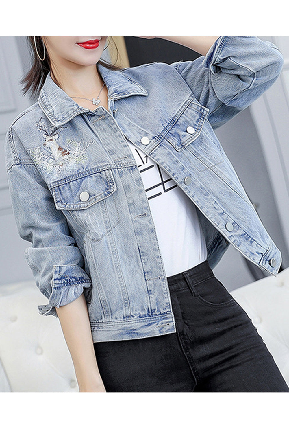 Women Embroidery Pattern Modish Long Sleeve Convenient Collar Neck Denim Jacket