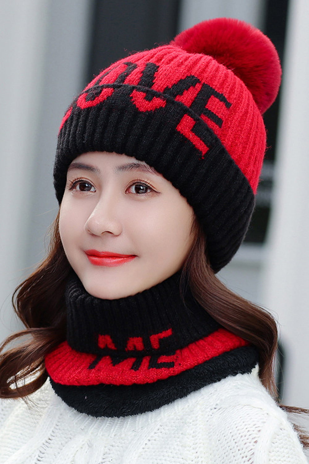 Women Fabulous Letter Pattern Cozy Knitted Hat