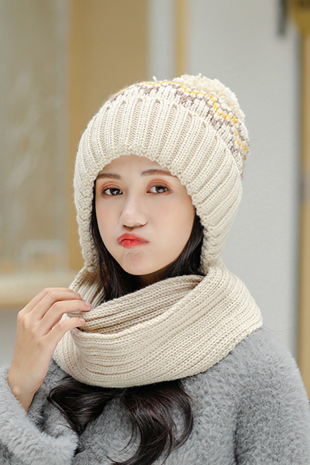 Women Hair Ball Attached Classy Printed Style Cozy Knitted Hat