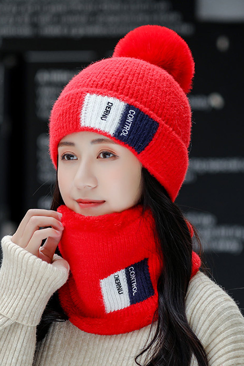 Women Big Hair Ball Attached Beautiful Cozy Knitted Hat