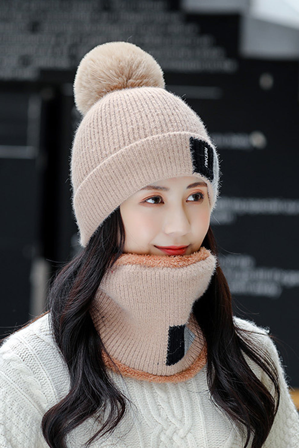 Women Big Hair Ball Attached Beautiful Cozy Knitted Hat