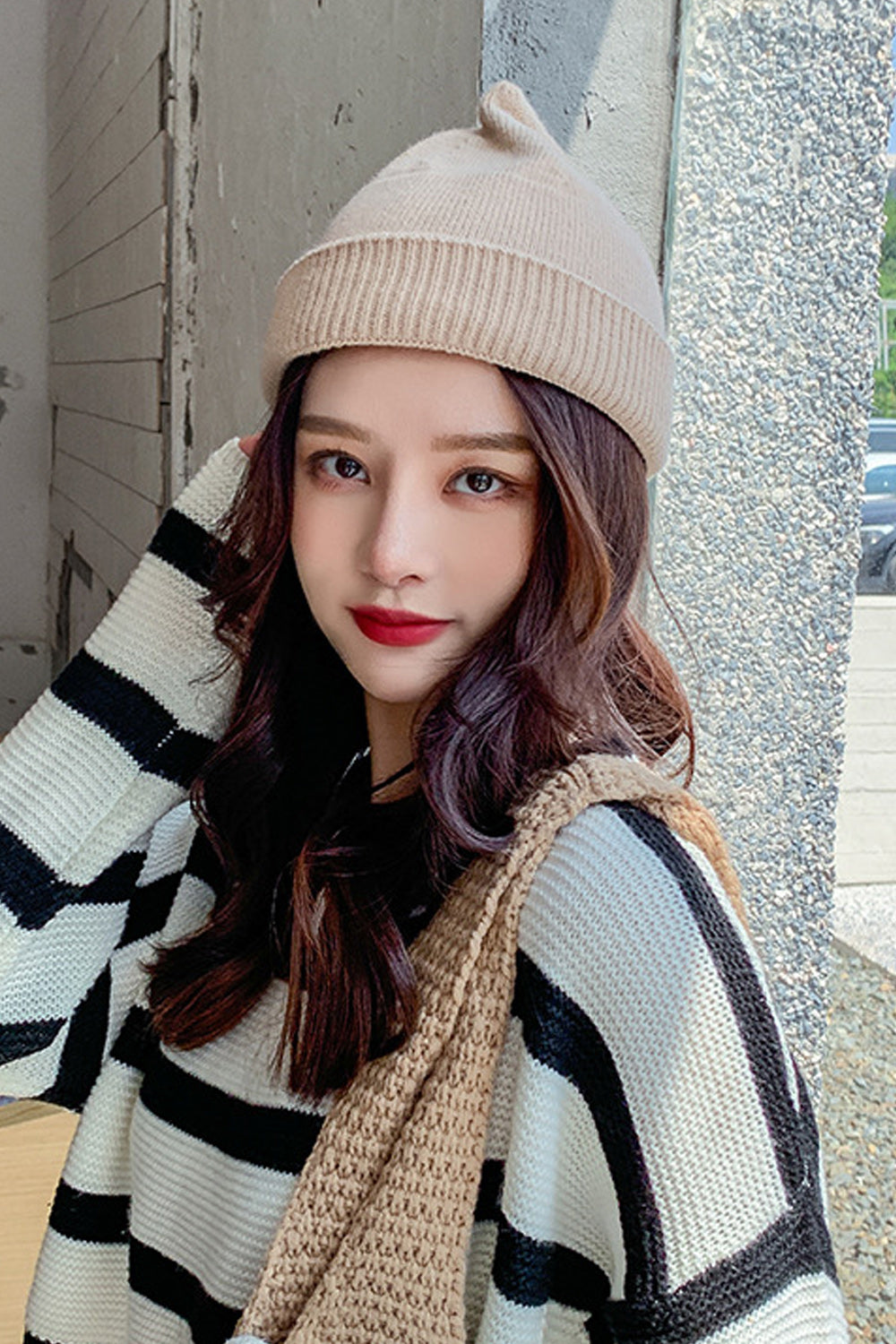 Women Classy Solid Pattern Stylish Winter Knitted Hat
