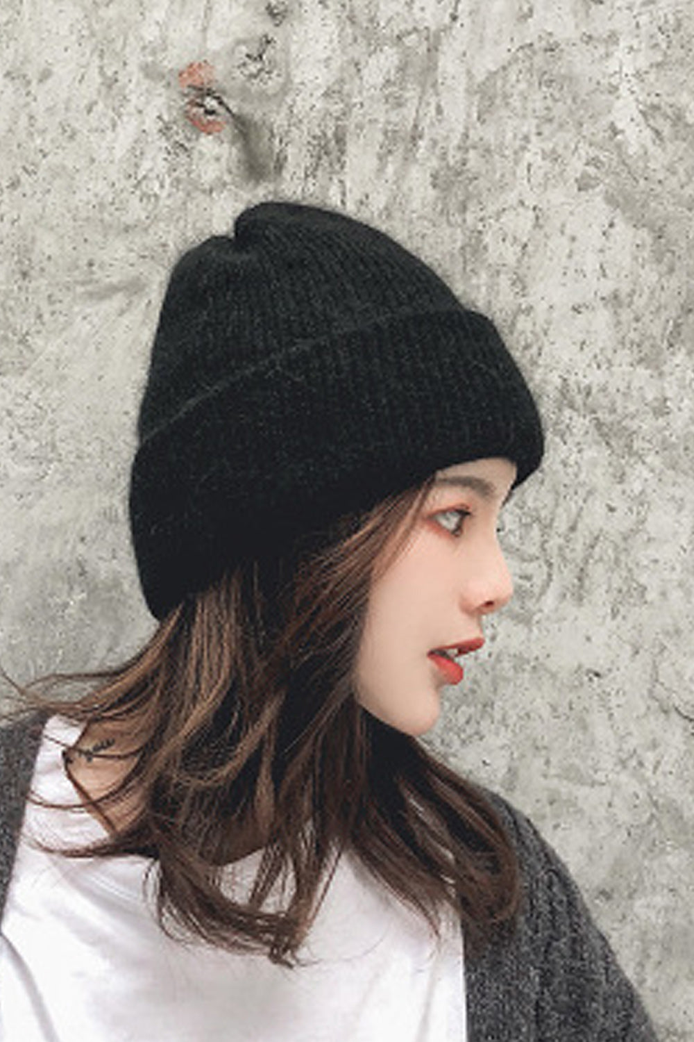 Women Fashion Round Shaped Warm Thick Knitted Hat
