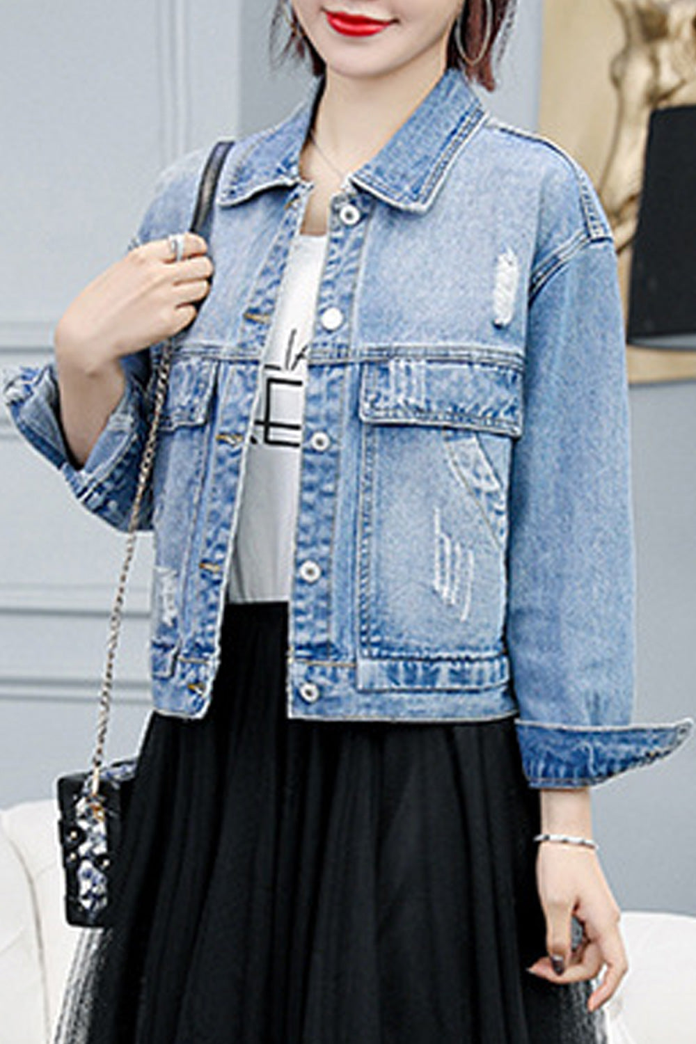 Women Lightweight Button Closure Breathable Long Sleeve Tremendous Loose Denim Jacket