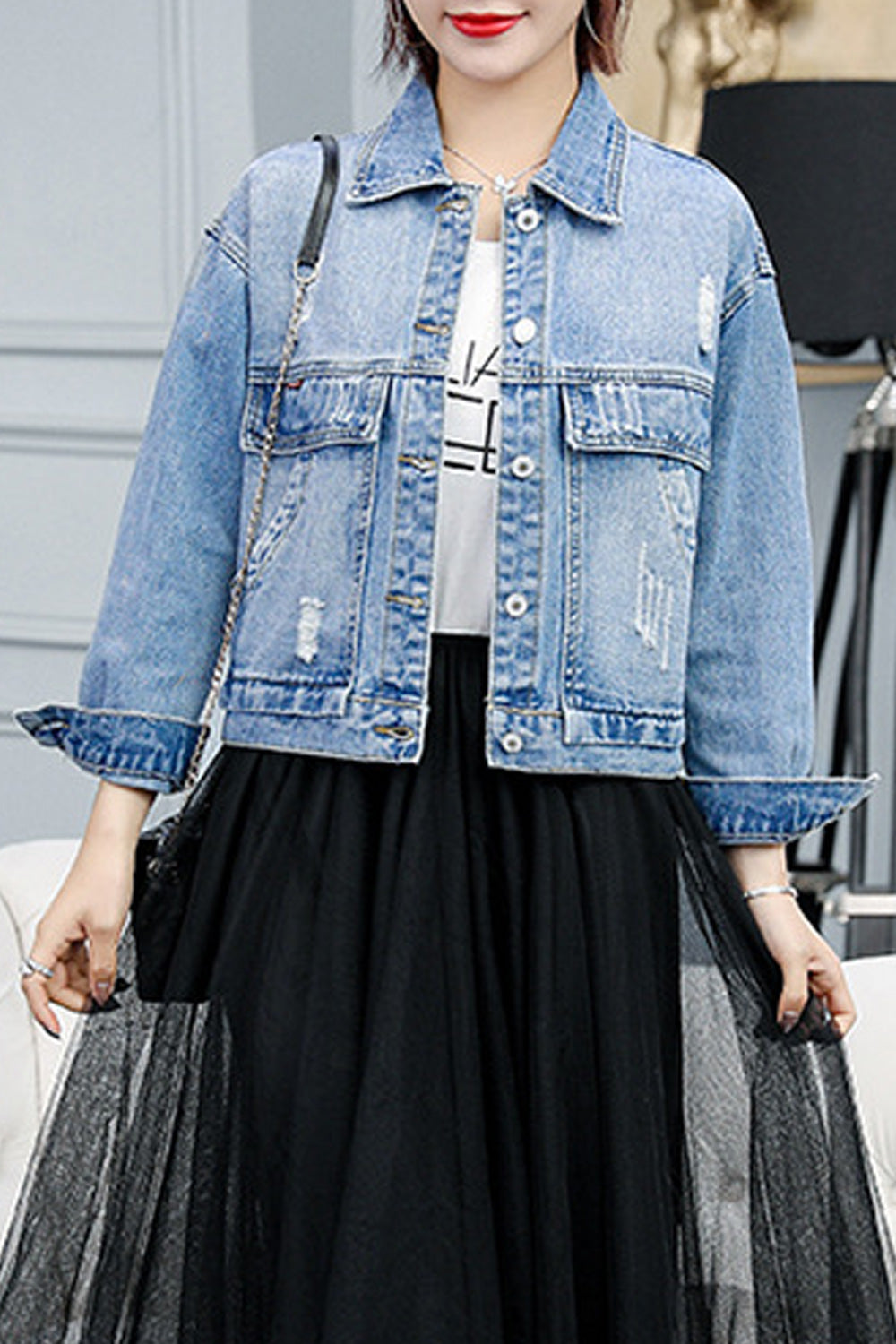 Women Lightweight Button Closure Breathable Long Sleeve Tremendous Loose Denim Jacket
