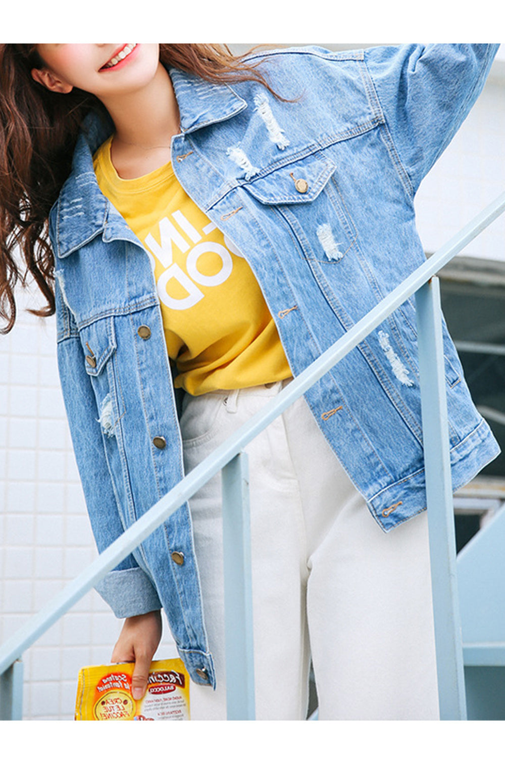 Women Superb Loose Collar Neck Pocket Styling Fantastic Denim Jacket