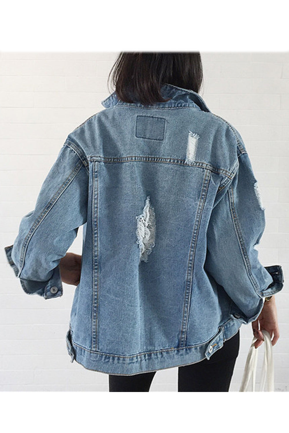 Women Ripped Style Long Sleeve Loose Collar Neck Modern Button Closure Denim Jacket