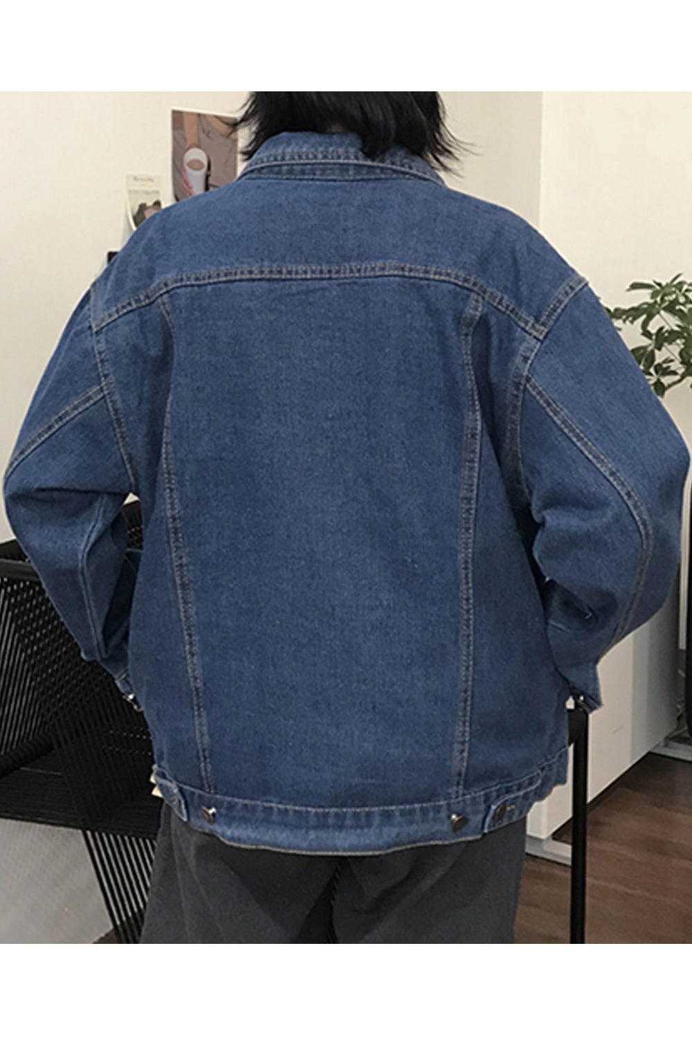Women Pocket Styling Solid Pattern Long Sleeve Alluring Modern Denim Jacket