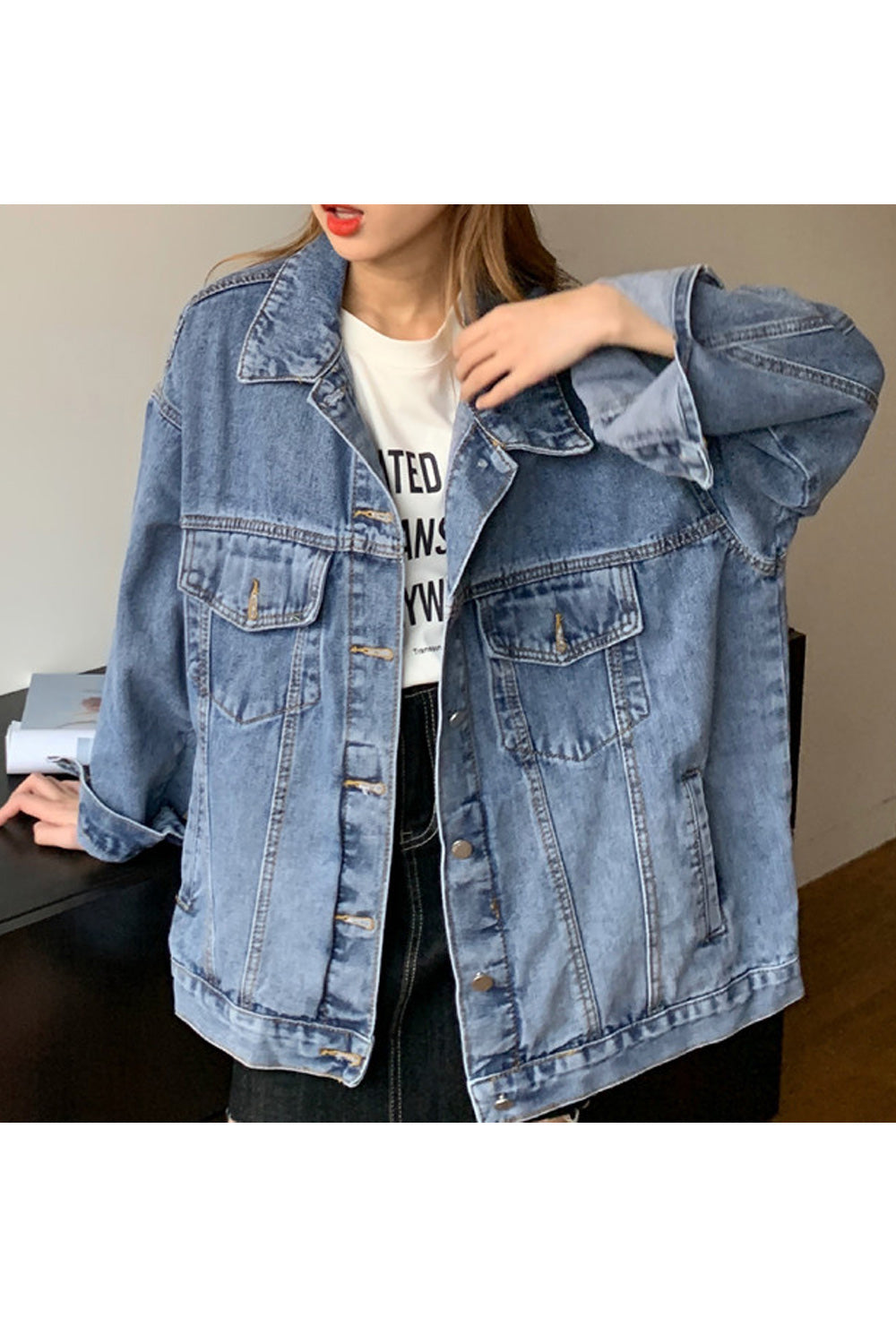 Women Ventilated Solid Pattern Loose Long Sleeve Elegant Denim Jacket