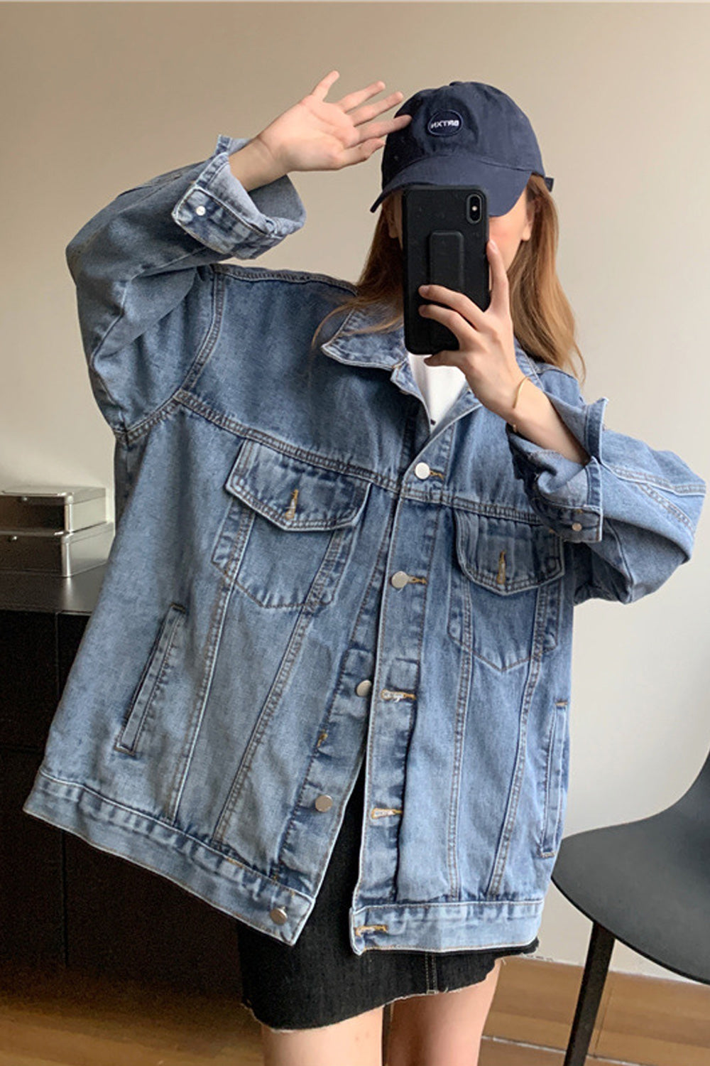 Women Ventilated Solid Pattern Loose Long Sleeve Elegant Denim Jacket