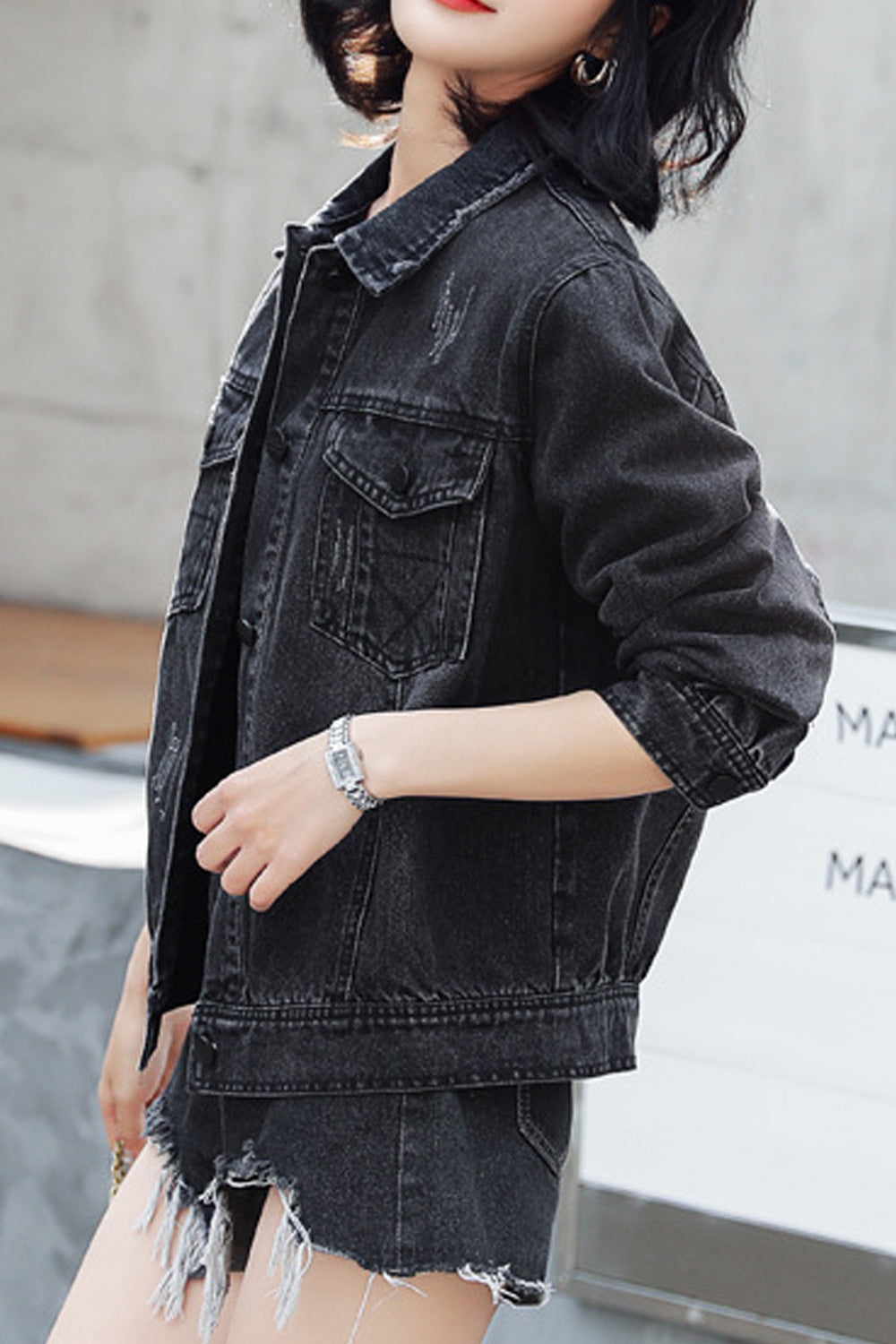 Women Breathable Loose Long Sleeve Modern Collar Neck Tremendous Denim Jacket