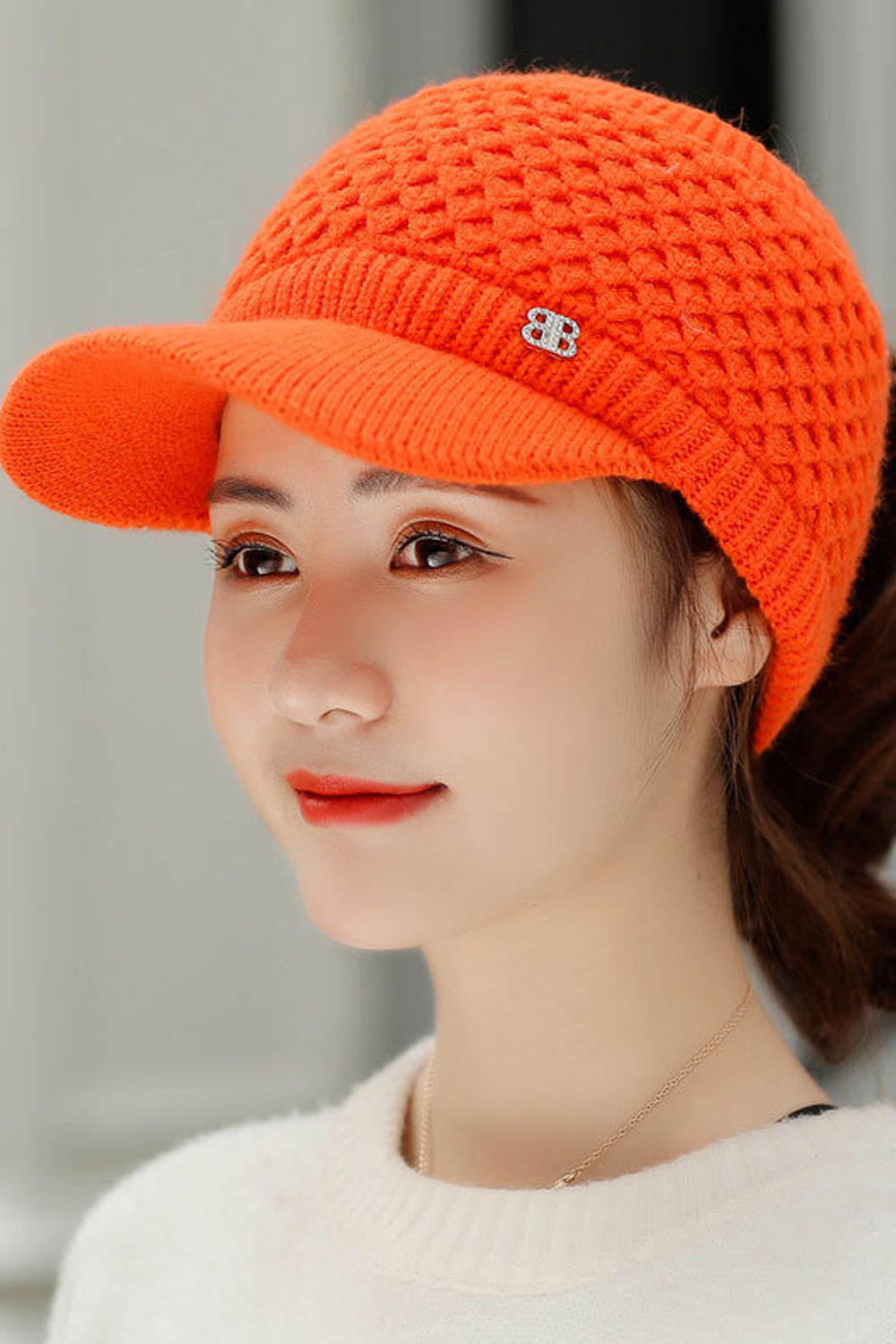 Women Pretty Solid Pattern Magnificent Thick Knitted Hat