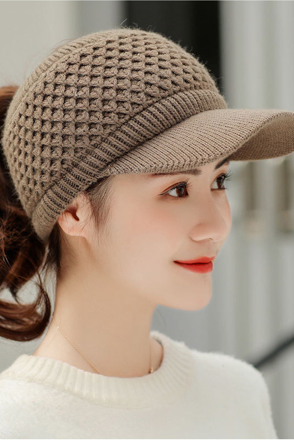 Women Pretty Solid Pattern Magnificent Thick Knitted Hat