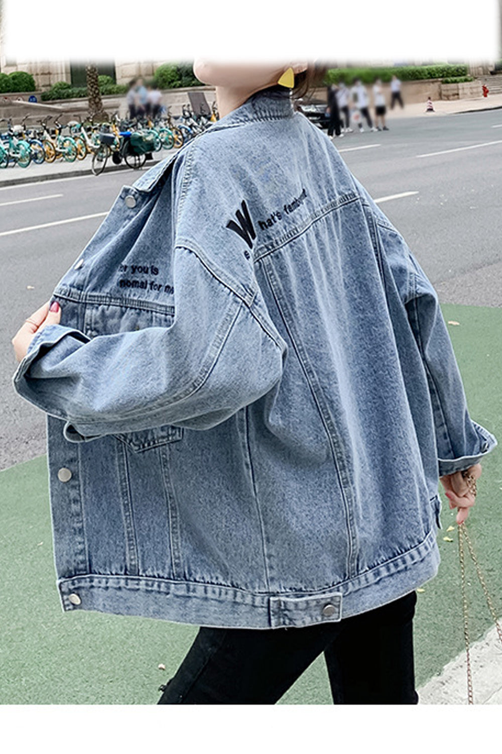 Women Collar Neck Loose Long Sleeve Modern Pocket Styled Denim Jacket