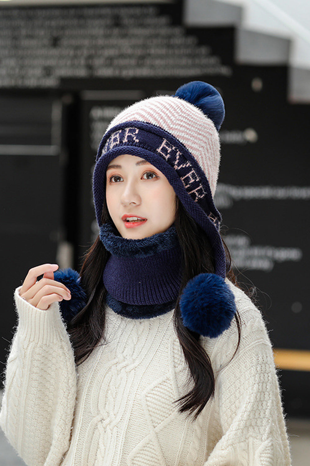 Women Classic Winter Warm Thick Lovely Printed Pattern Knitted Hat