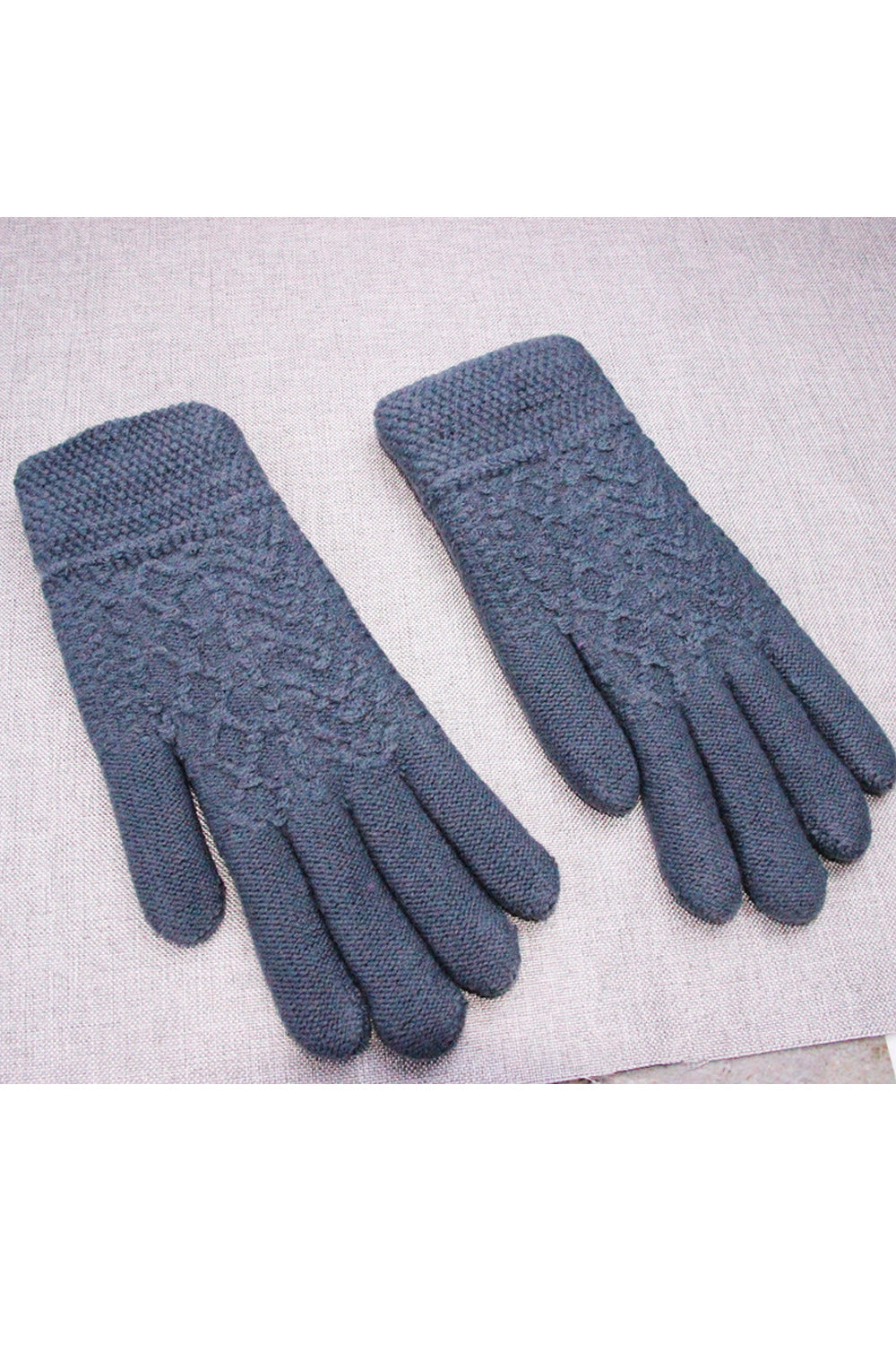 Women Magnificent Solid Pattern Comfortable & Stylish Winter Warm Knitted Gloves