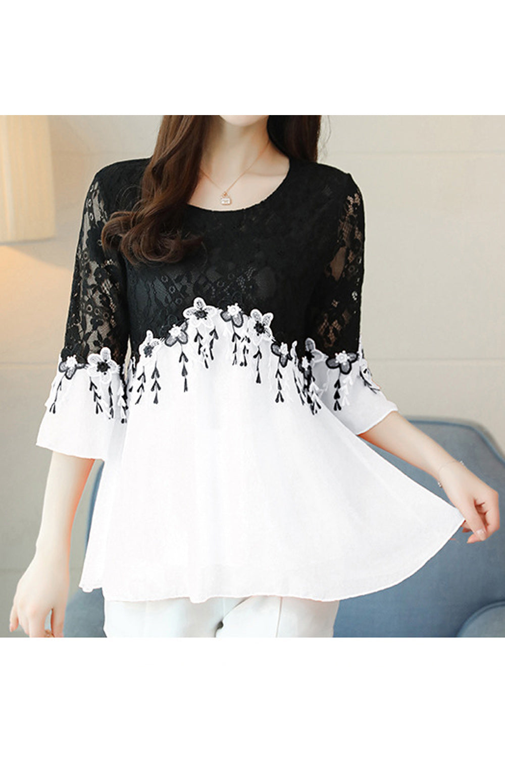 Women Sophisticated Lace Pattern Relaxed Round Neck Elbow Sleeve Pullover Casual Shirt