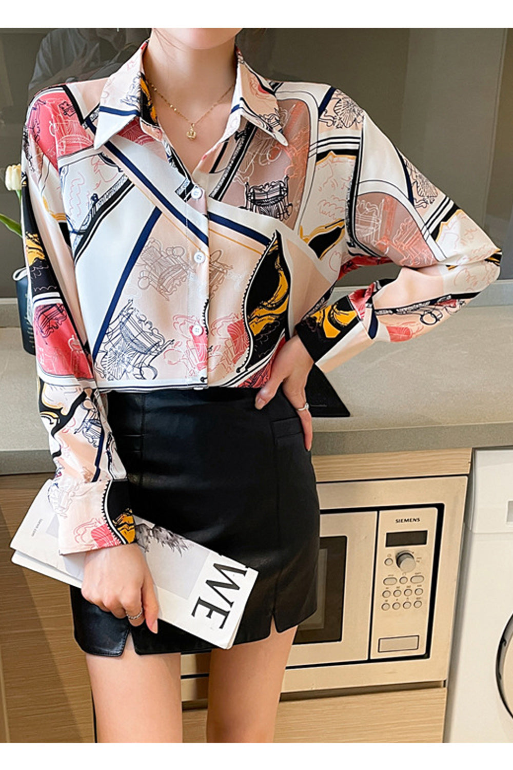 Women Elegent Printed Pattern Collar Neck Easy Button Closure Summer Casual Stylish Shirt