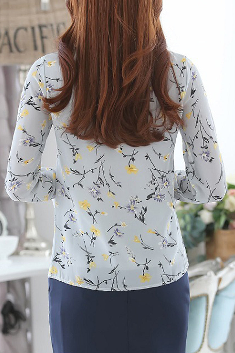 Women Stand Collar Fabulous Floral Printed Long Sleeve Shirt