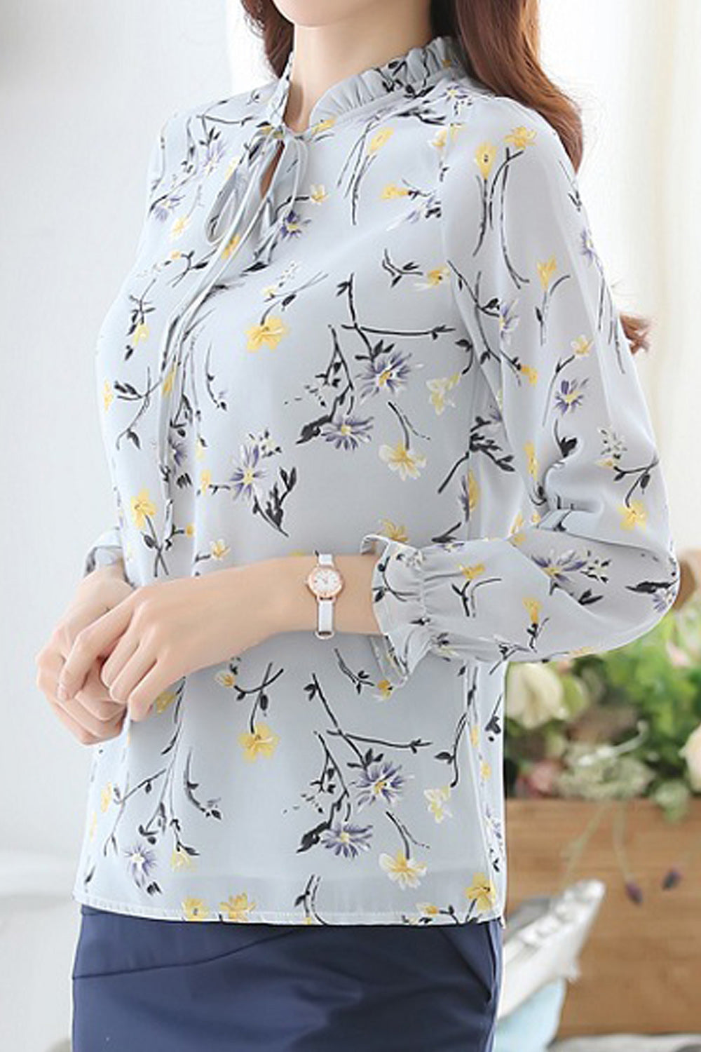 Women Stand Collar Fabulous Floral Printed Long Sleeve Shirt