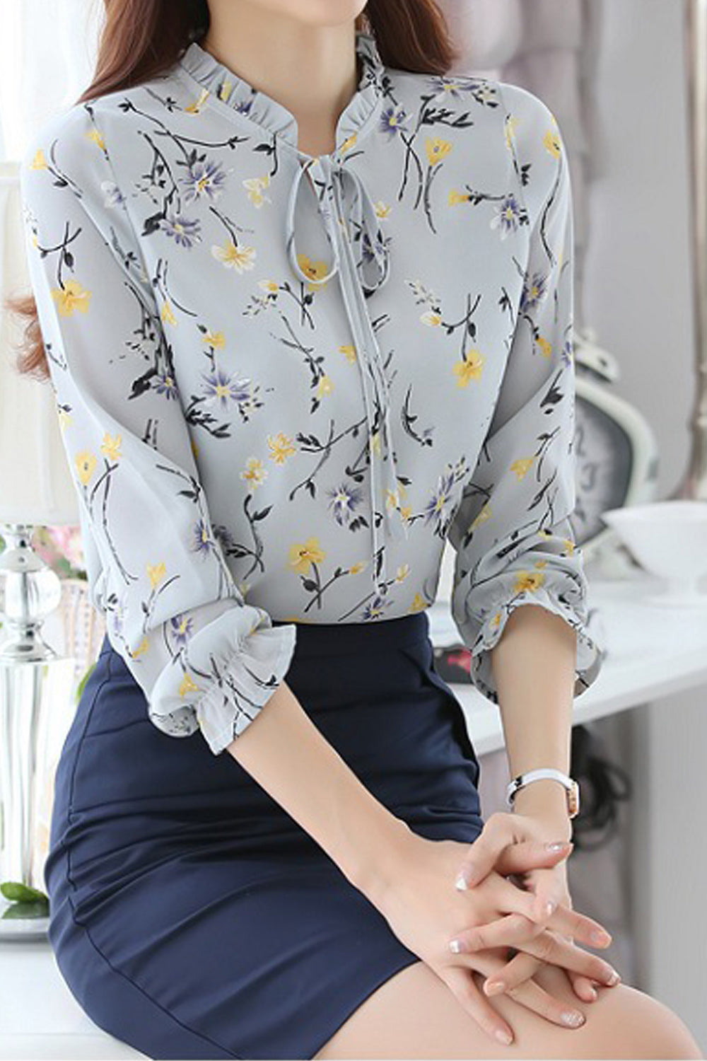 Women Stand Collar Fabulous Floral Printed Long Sleeve Shirt