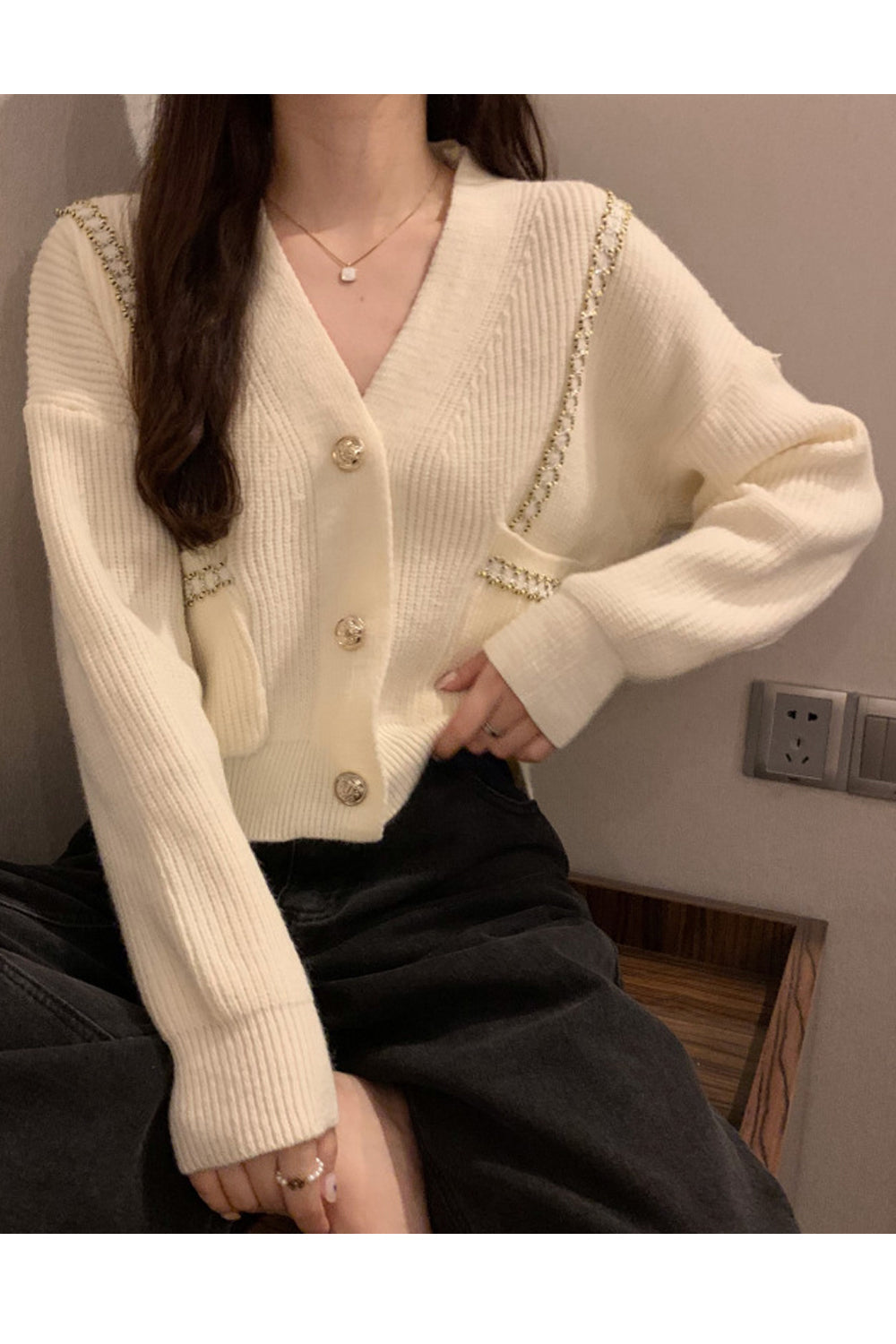 Women Restful V-Neck Easy Button Closure Warm Long Sleeve Superb Solid Colored Cardigan