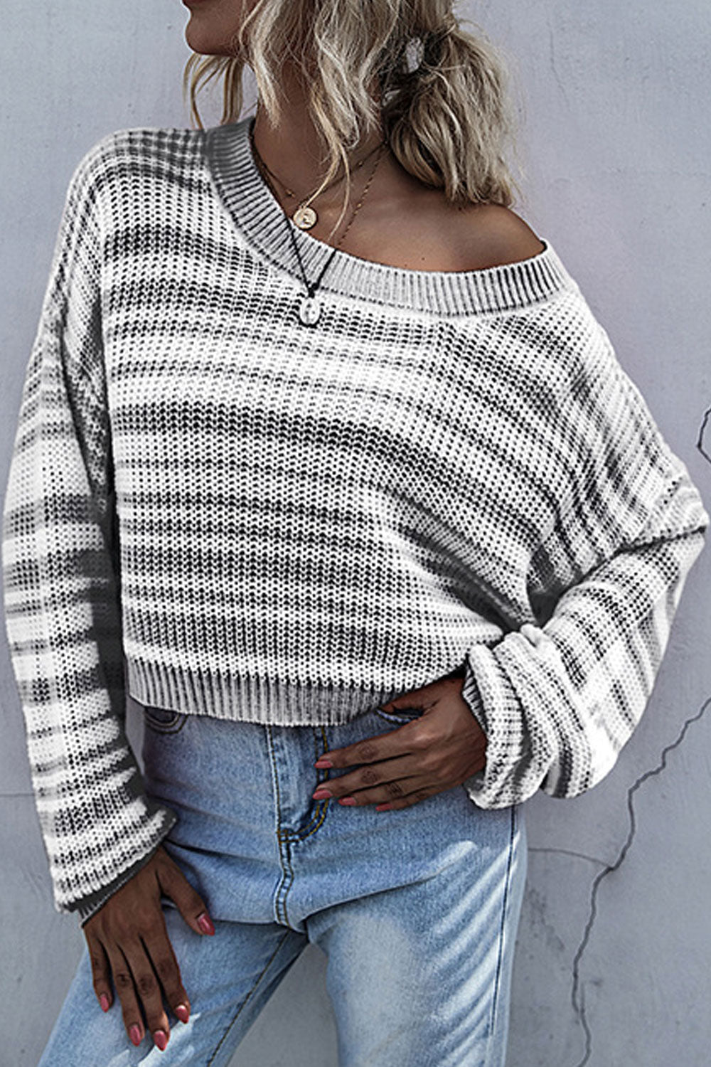 Women Trendy Striped Pattern Loose Long Sleeve Comfortable Round Neck Pullover Sweater