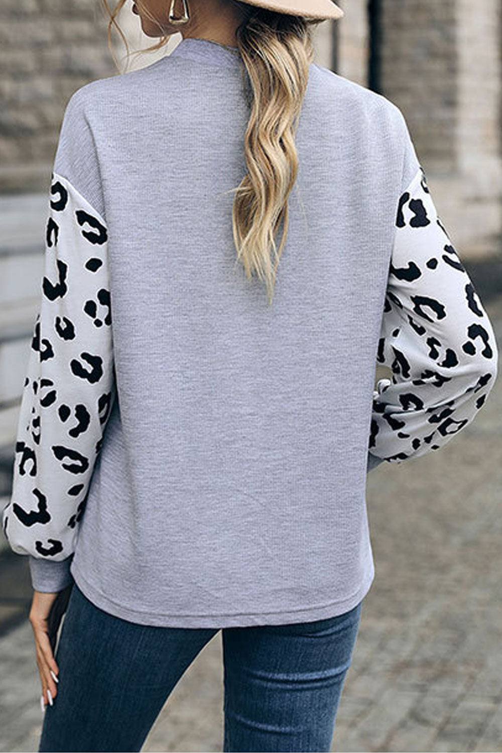 Women Stylish Leopard Pattern Long Sleeve Superb Hollow V-Neck Thick Winter Pullover Sweater