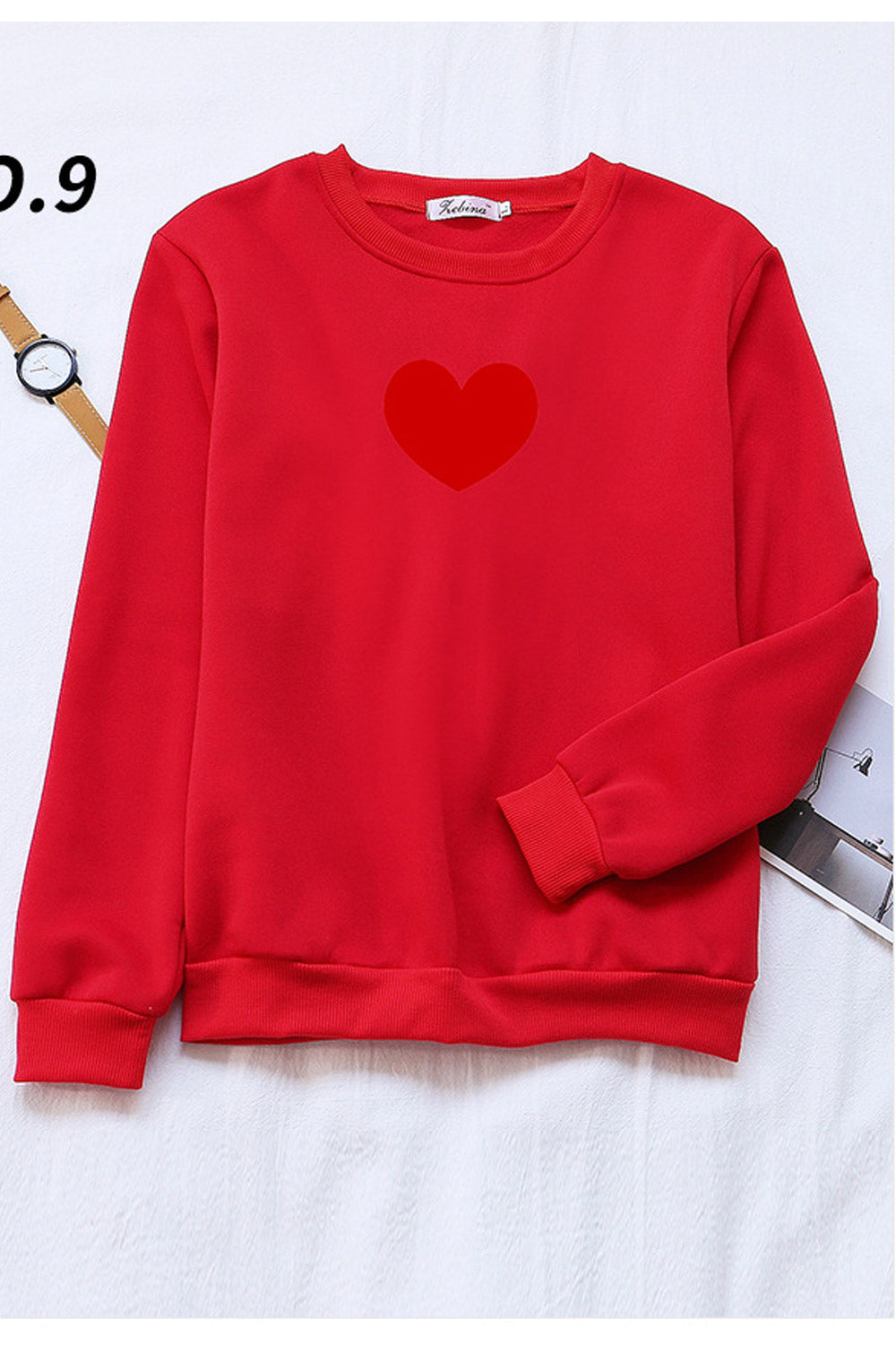Women Beautiful Round Neck Long Sleeve Heart Print Pullover Winter Sweatshirt