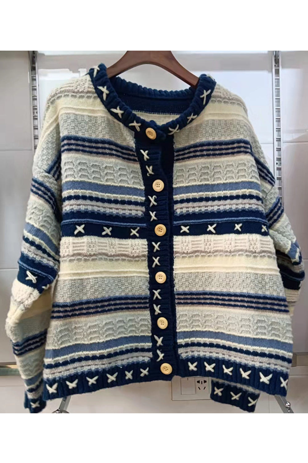 Women Round Neck Elegant Stripe Pattern Button Closure Winter Warm Cardigan