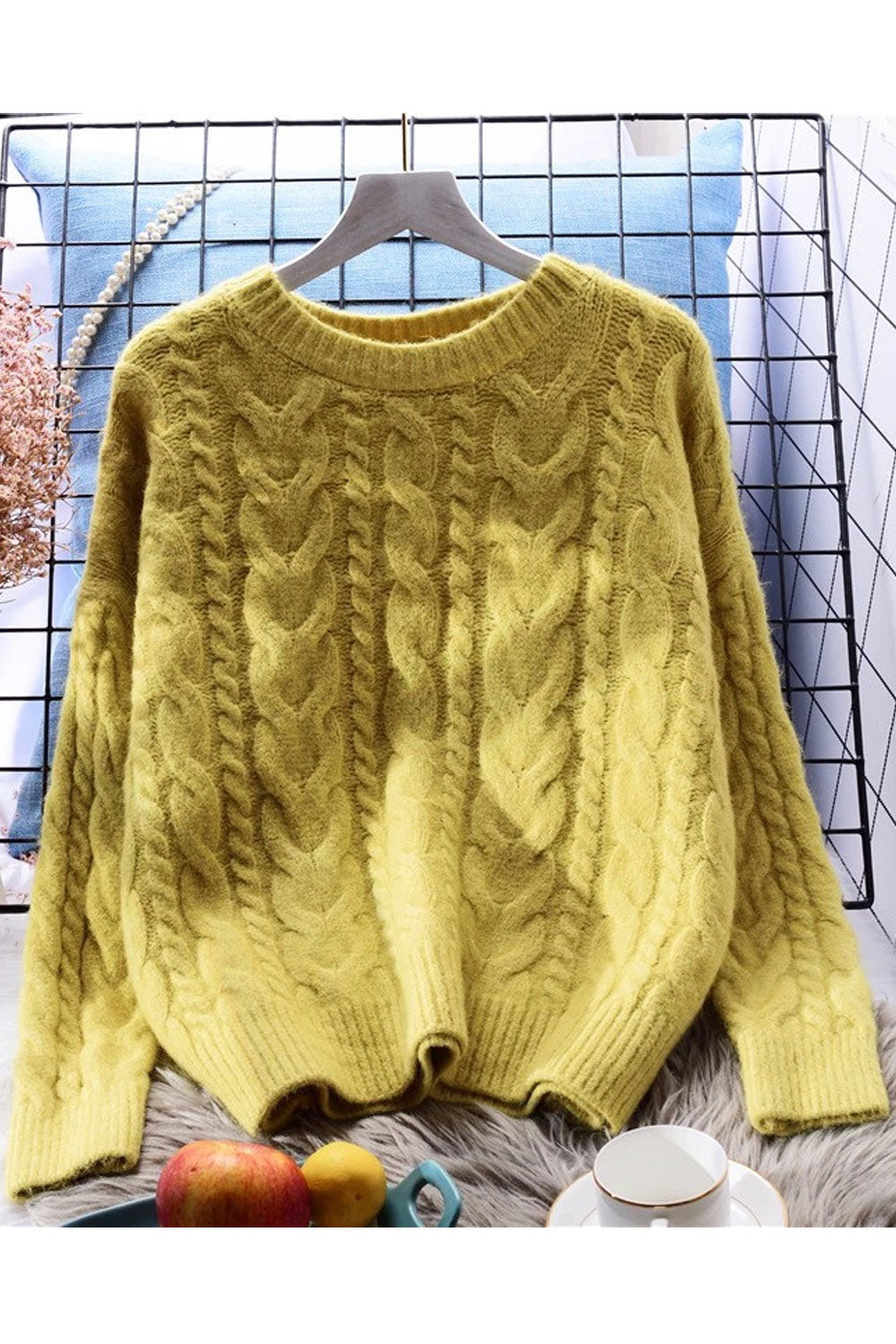 Women Lovely Knitted Long Sleeve Round Neck Warm Winter Sweater