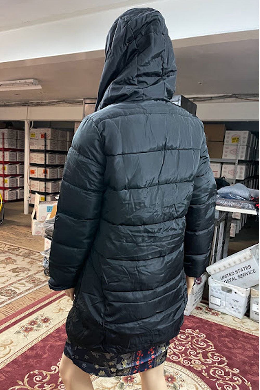 Women Comfort Providing Hooded Neck Solid Pattern Strongly Stitched Winter Padded Jacket