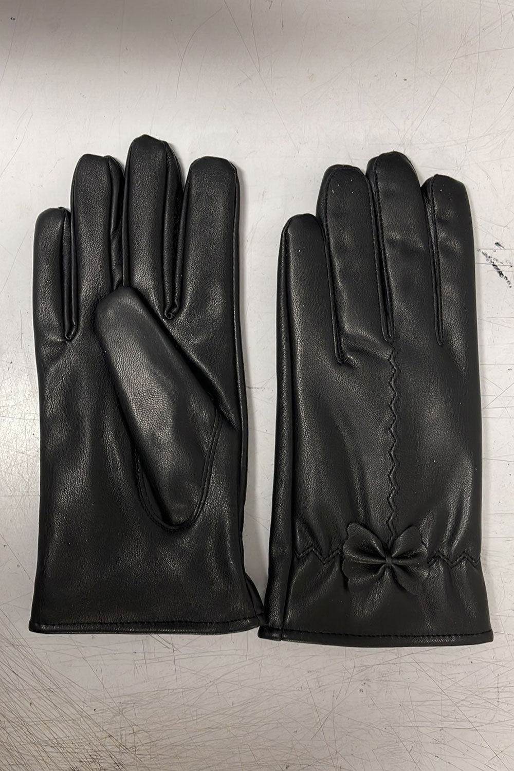 Women Solid Pattern Easily Wearable Cold Winds Protective Winter Leather Gloves