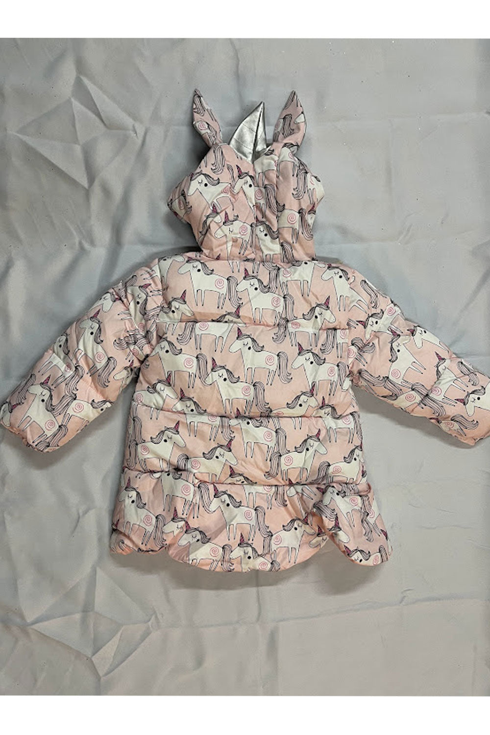 Kid Girl Soothing Horse Printed Hooded Neck Irregular Hem & Zip Fastener Buy this eye- soothing horse printed jacket that is des
