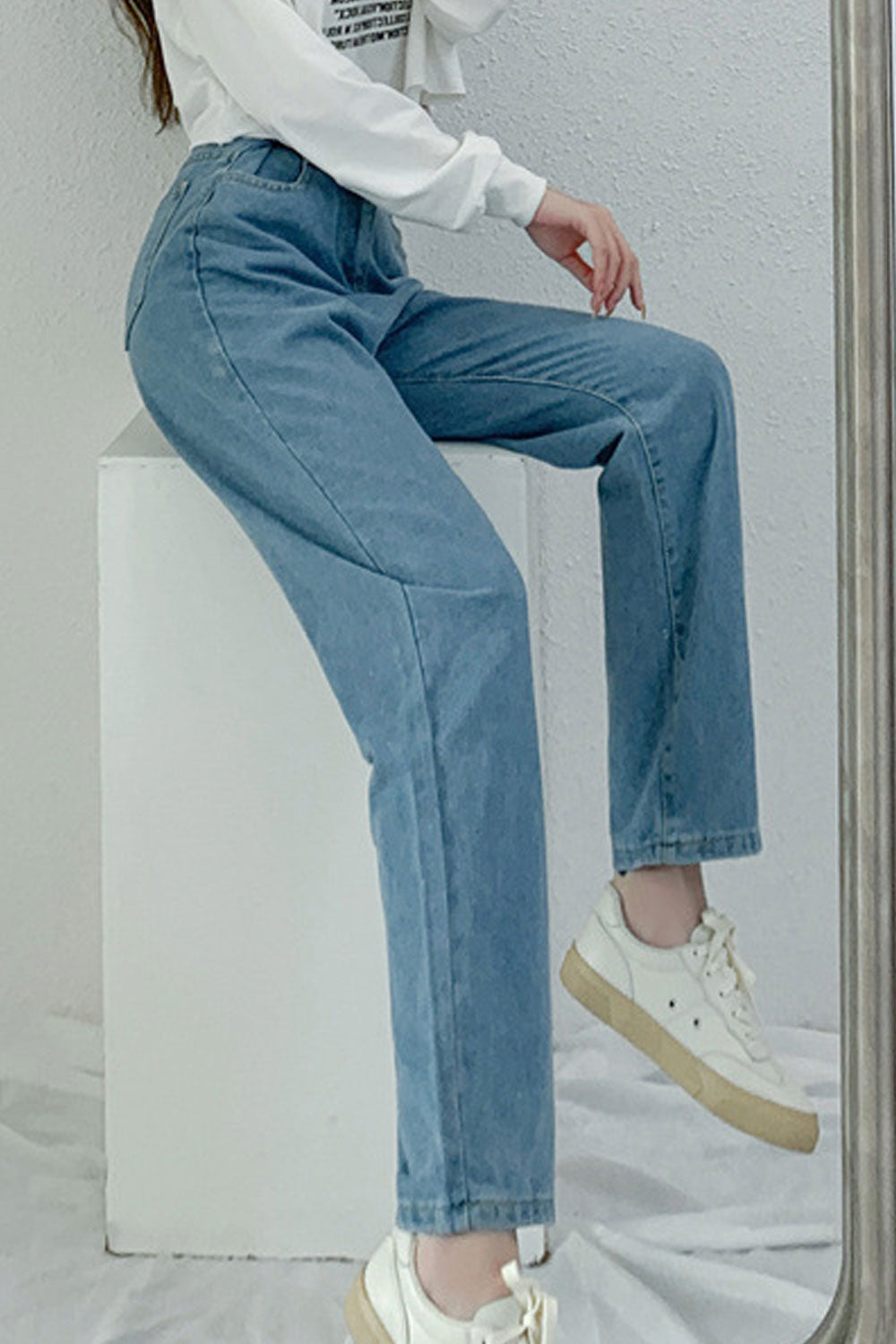 Women Button Closure High-Waist Restful Wide-Legs Trendy Solid Colored Summer Stretchable Denim Jeans