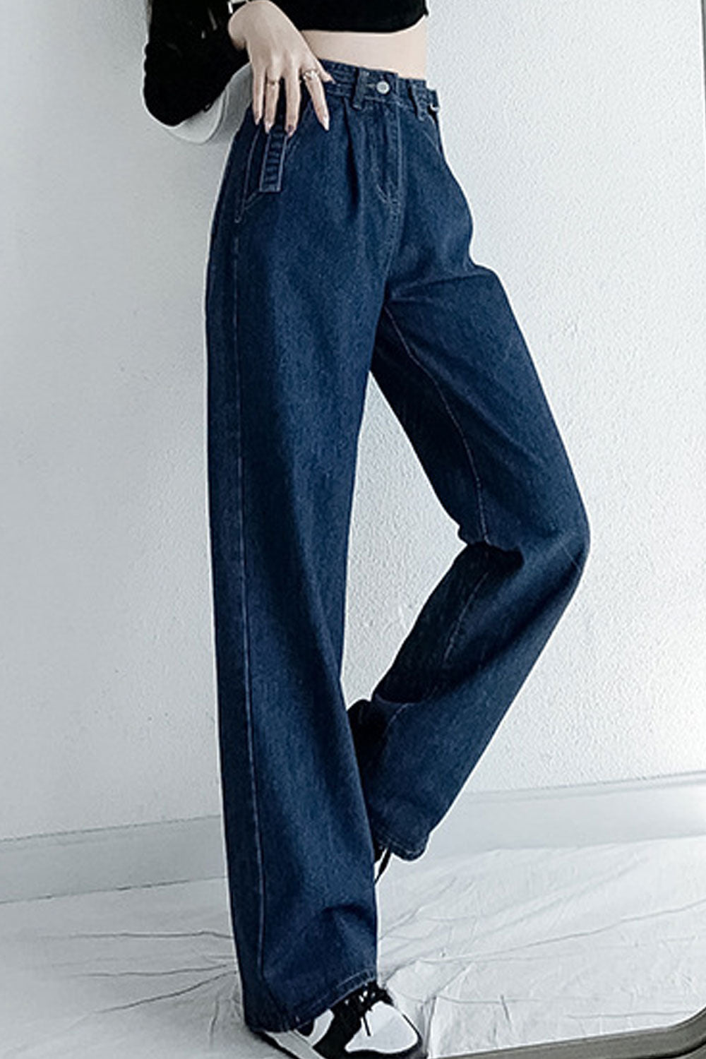 Women Delightful Solid Colored Restful Button Closure High-Waist Thin Wide-Legs Weekend Denim Jeans