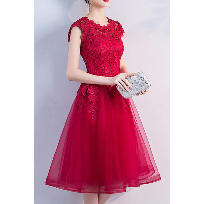 Women Flower Lace Decorated Wedding Dress