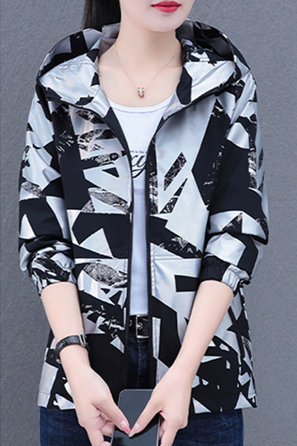 Women Geometrical shape printed Hooded Neck Ribbed Cuff & Slash Zippered Pocket Stunning Winter Casual Jacket