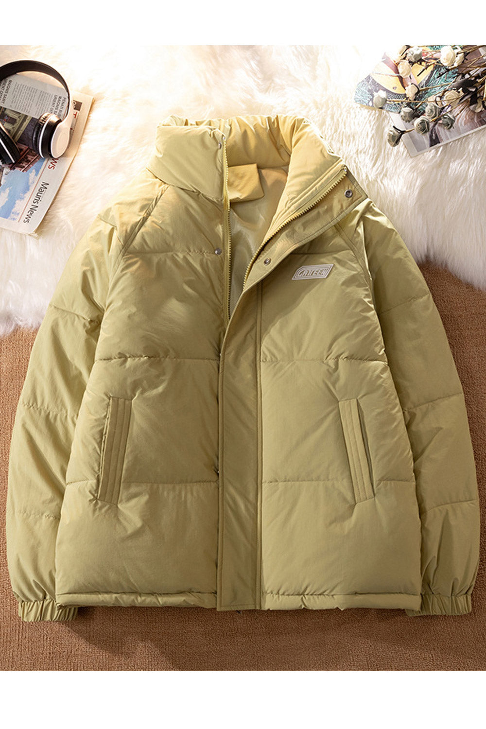Women Cozy Standup Collar Side Pockets Zip Closure Warm & Thick Winter Padded Jacket
