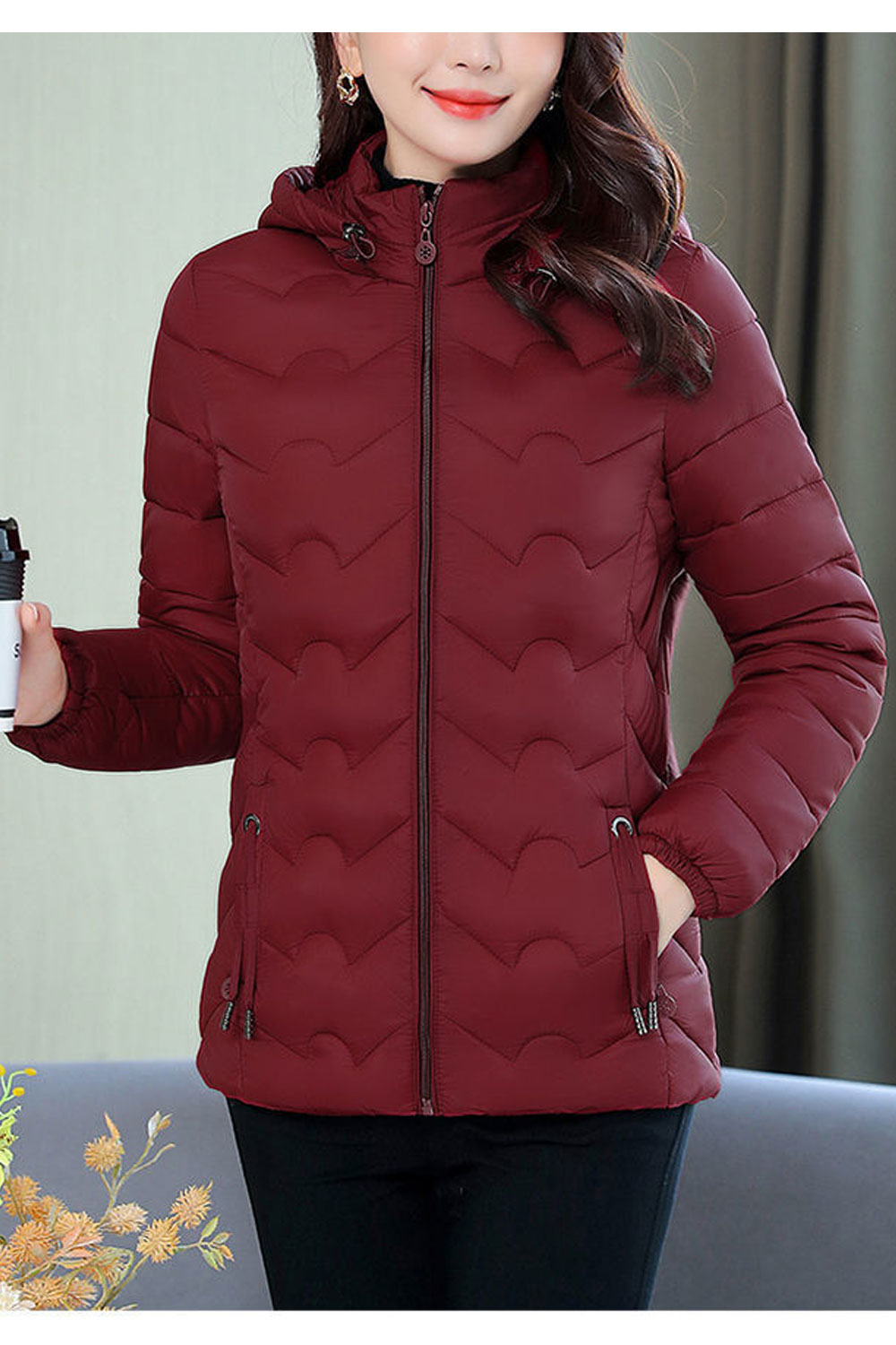 Women Enthralling Hooded neck Stretchable Cuff Drawstring Style Side Pocket & Easy Zip Fastener Soothing Winter Padded Jacket