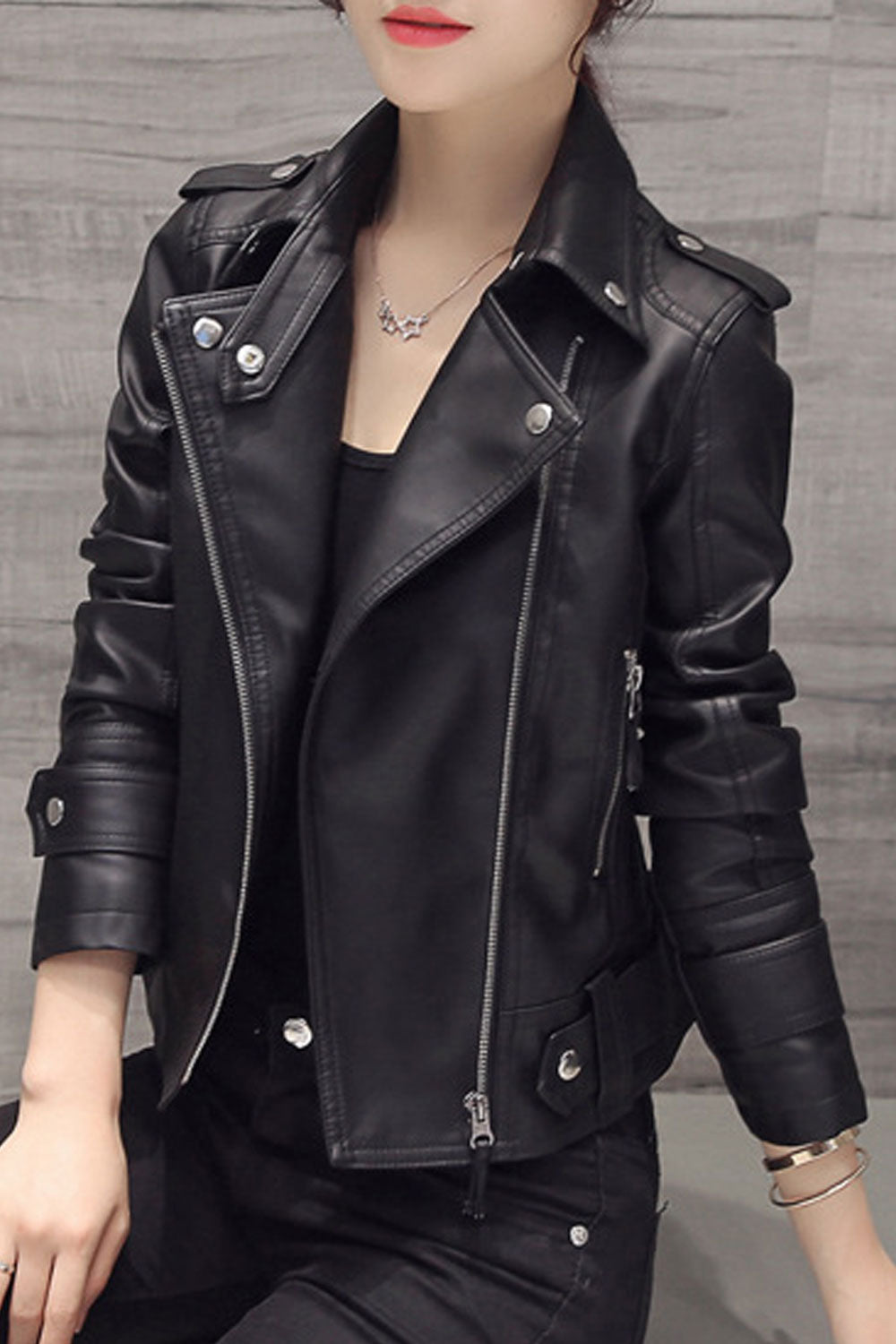 Women Nice Lapel Collar Neck Zip Closure Comfy Long Sleeves Elegant Winter Leather Jacket