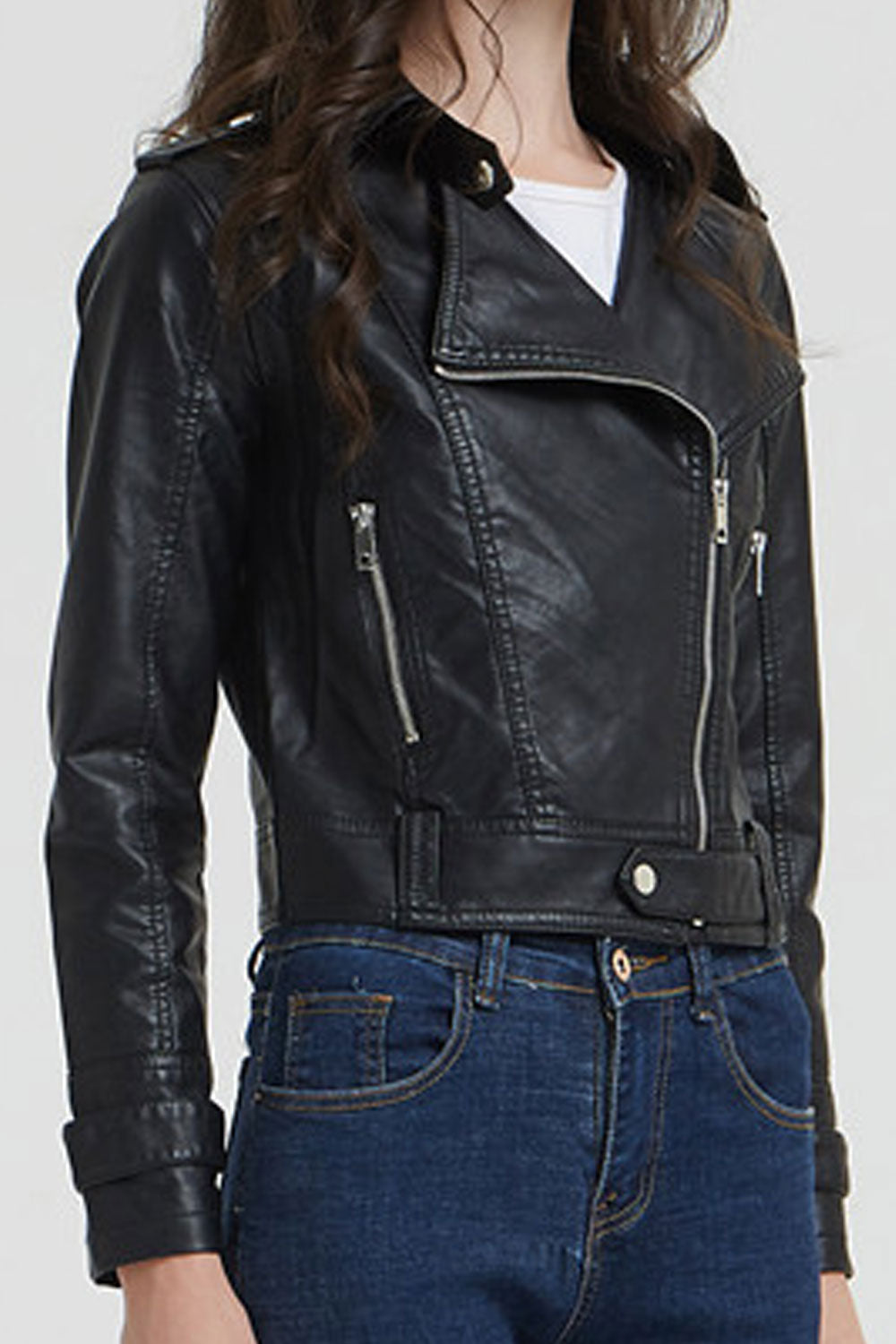 Women Decent Lapel Collar Neck Long Zipper Style Sleeves & Oblique Zip Fastener Soothing Winter Leather Jacket